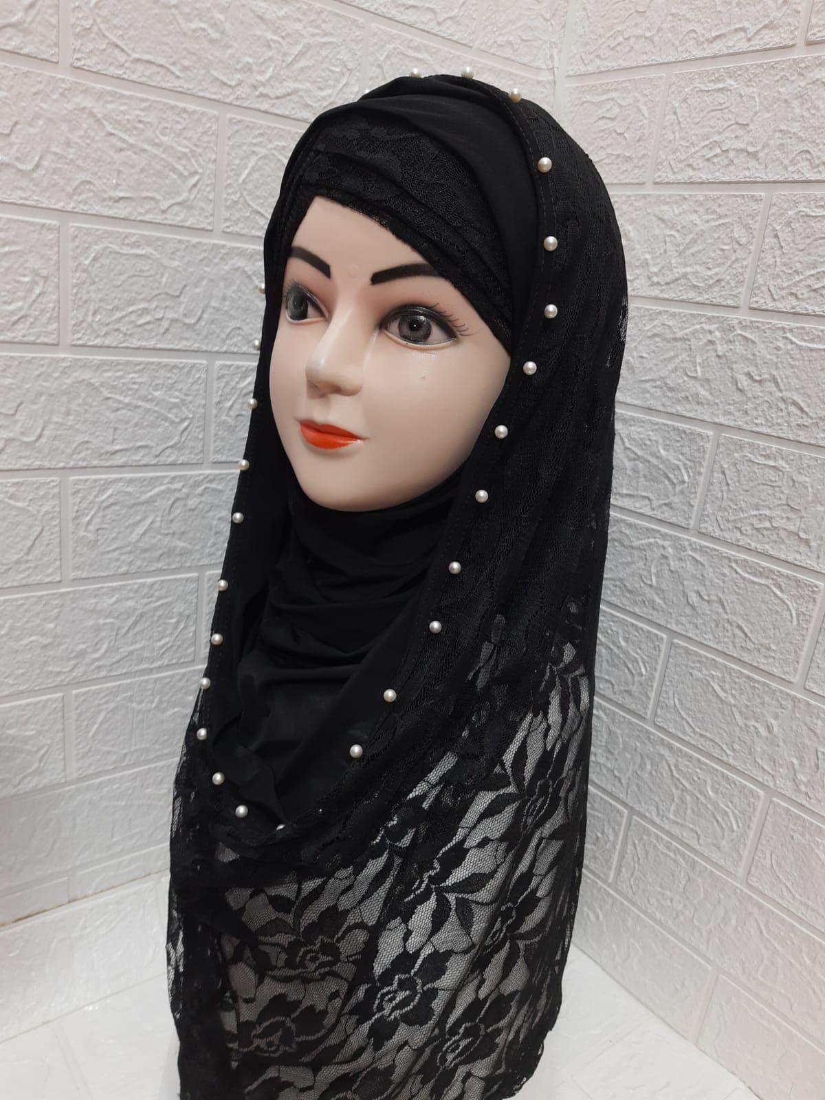 Black Pinless Hijab