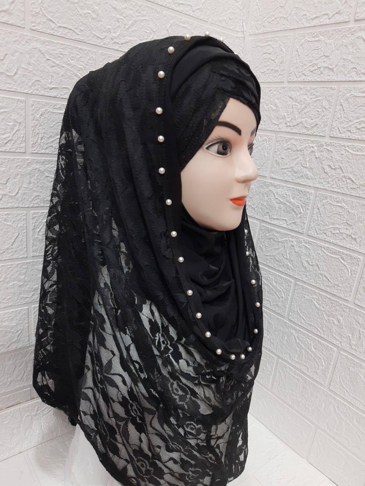 Black Pinless Hijab